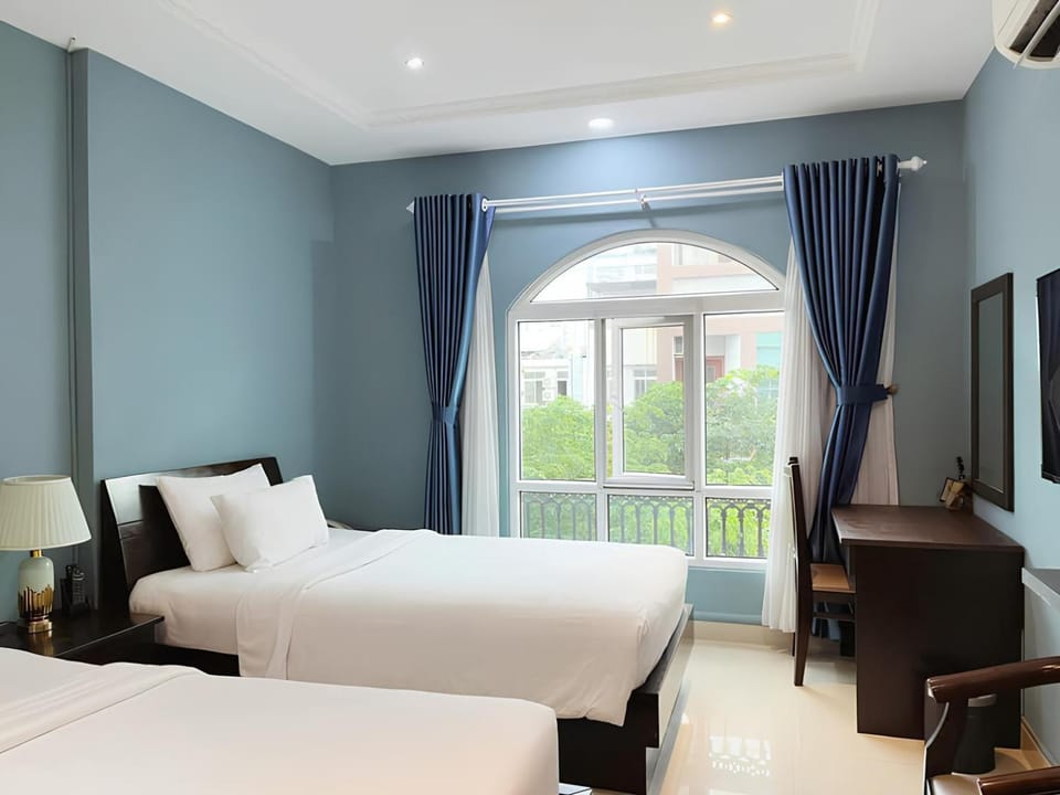 La Serena Hotel, District 7 Hotel in Ho Chi Minh City