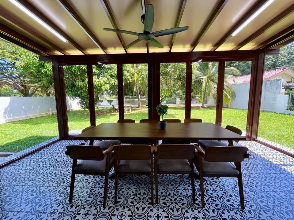 The P Lakehouse House in Selangor, Malaysia
