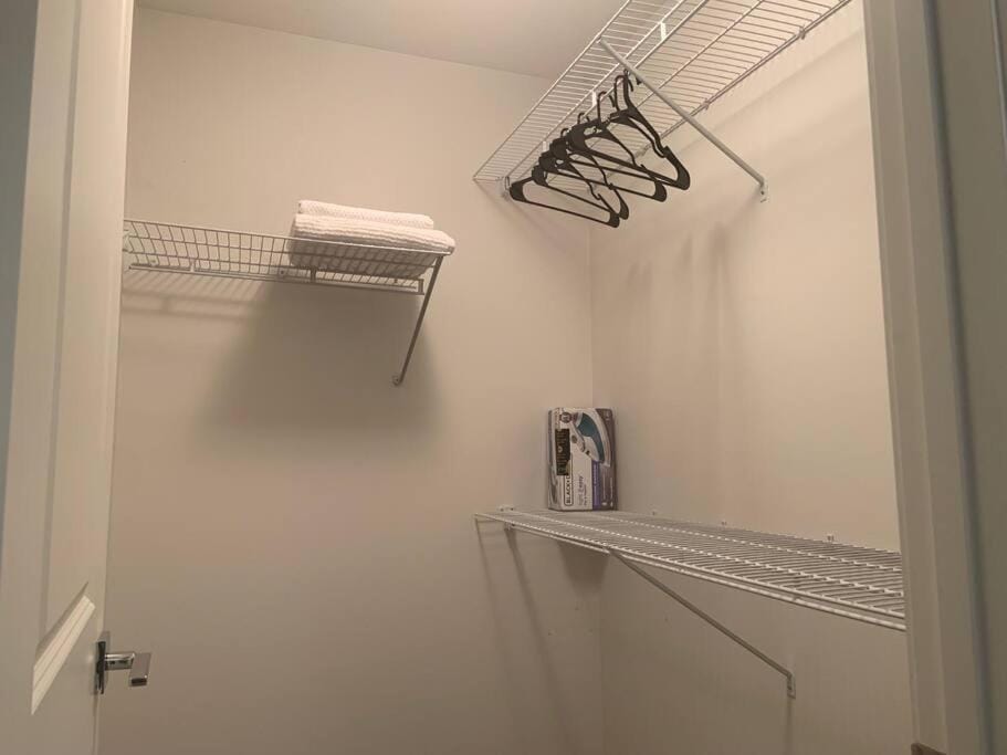 Glamorous 3 BR Villa with Double Garage Villa in Regina