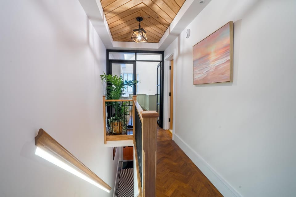 Hazelwick Apartment House in Crawley