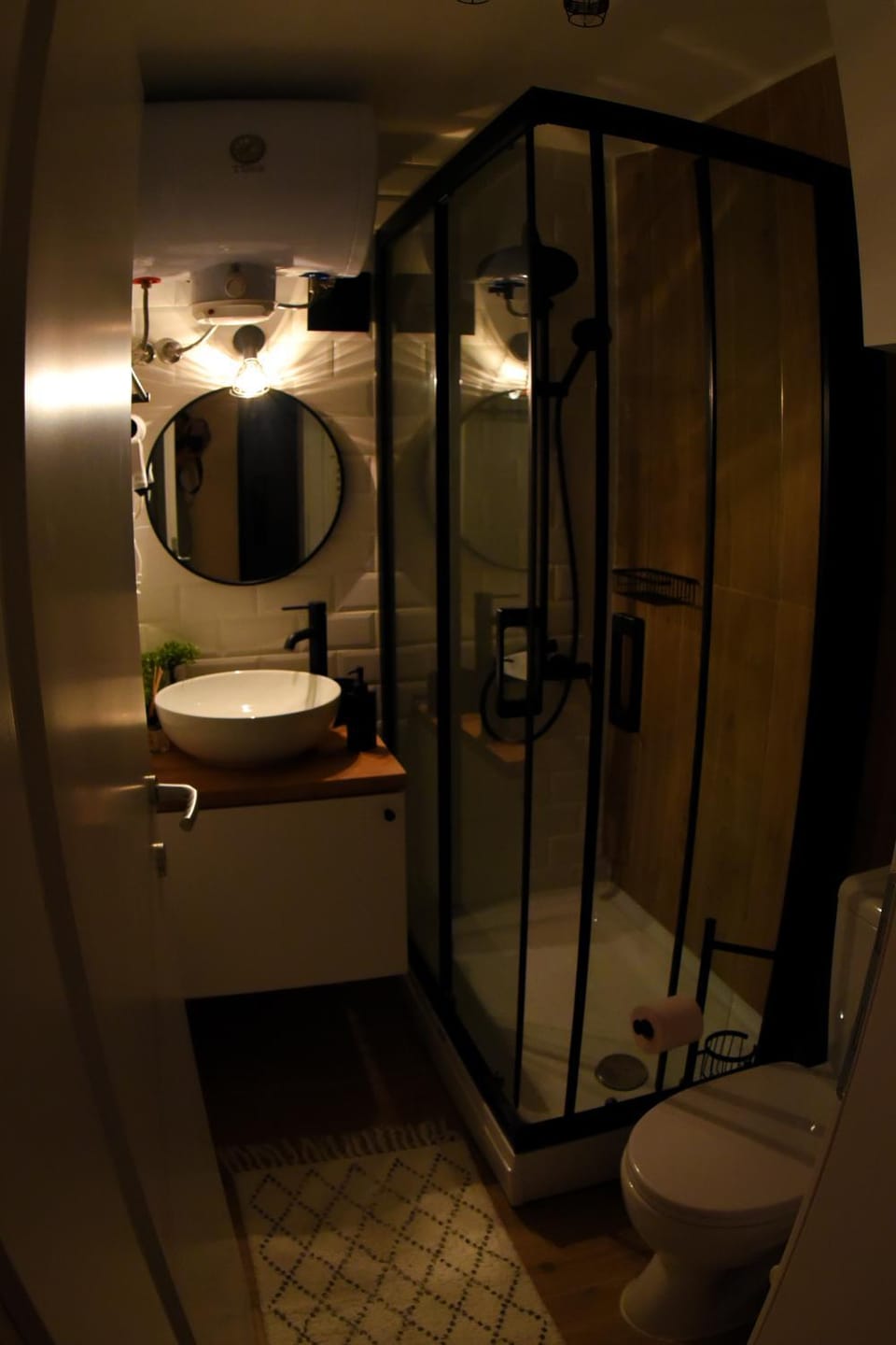 Shower, Toilet, Bathroom