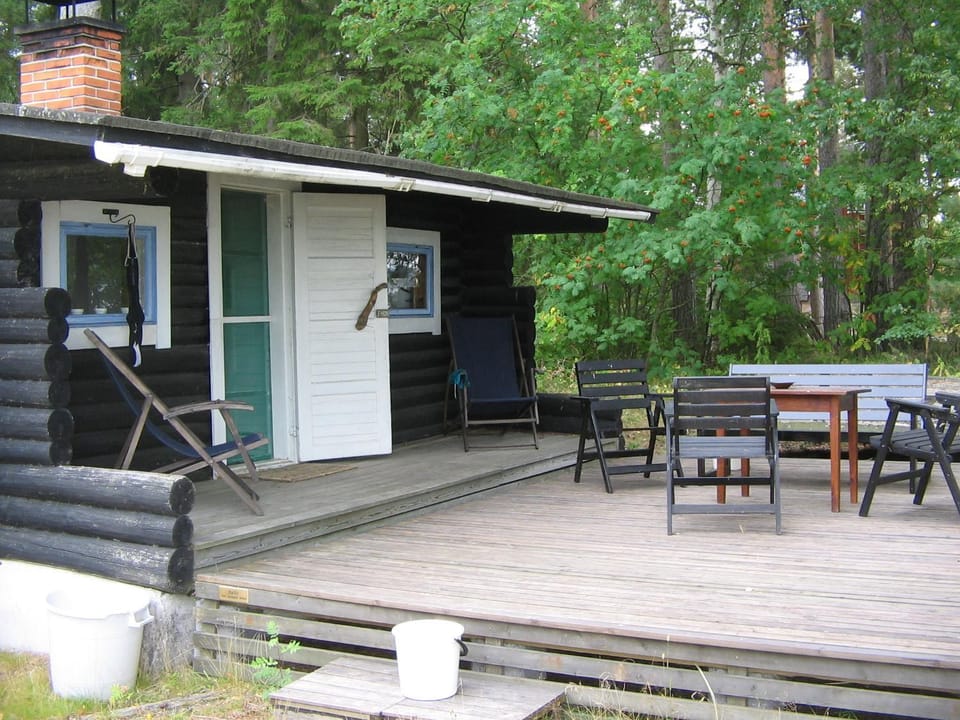 Patio, Facade/entrance, Day