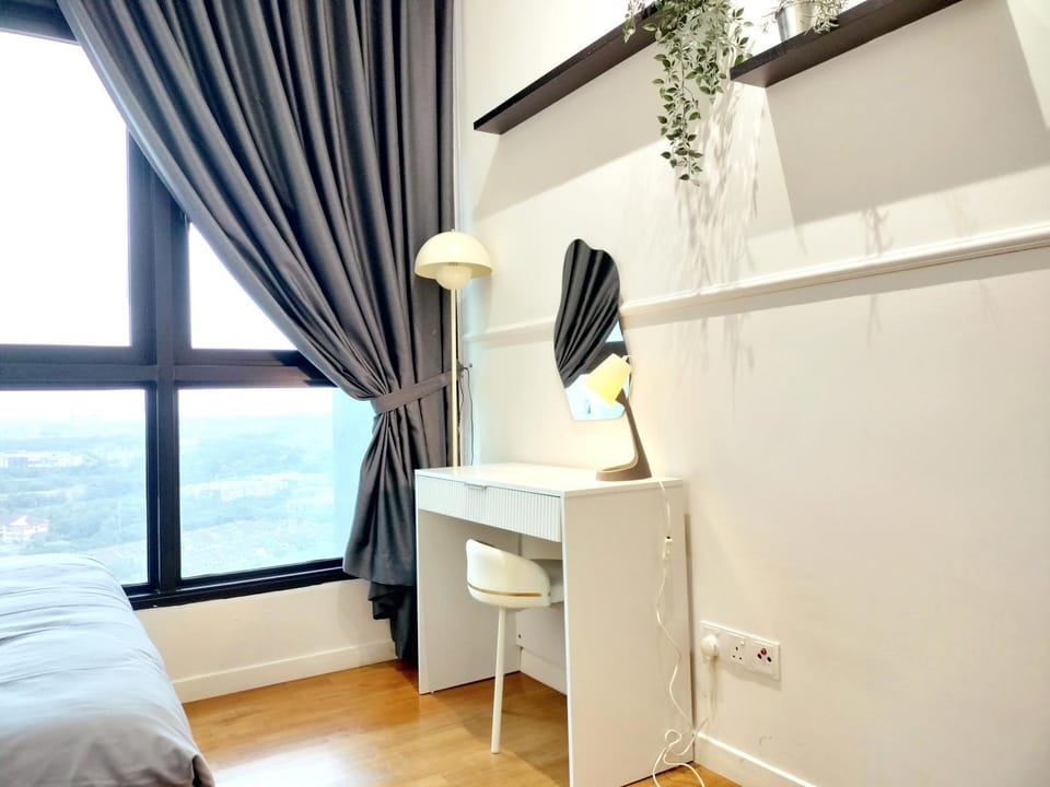 Paradigm Residence 8-10 Pax Apartment in Johor Bahru