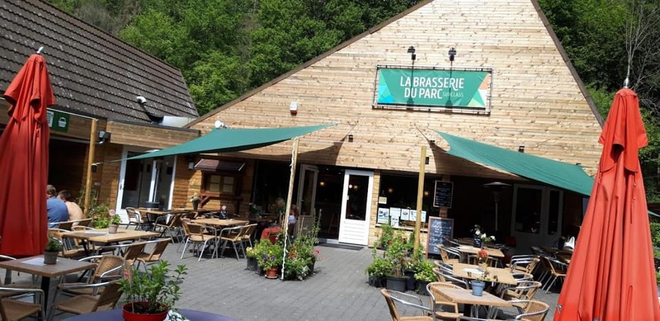 Property building, Restaurant/places to eat, Day, Banquet/Function facilities