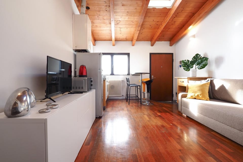 Bed, TV and multimedia, Kitchen or kitchenette, Living room, Seating area, Dining area, Bedroom, minibar