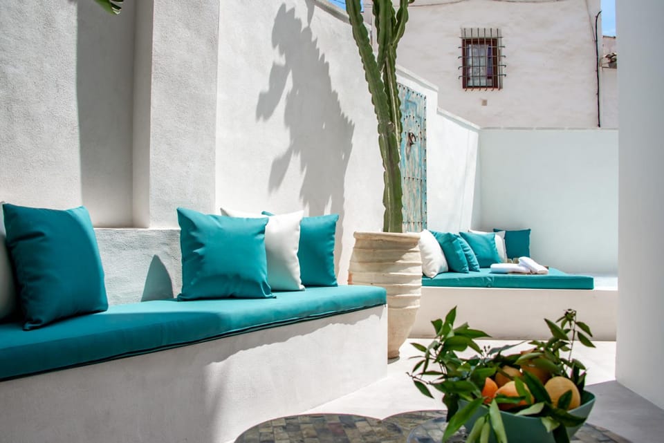 Patio, Off site, Seating area