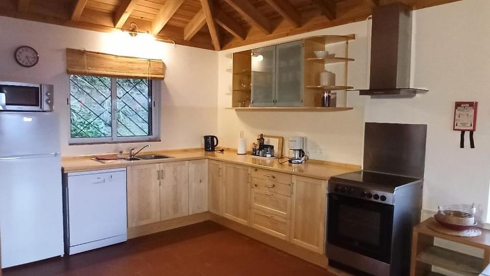 Coffee/tea facilities, Kitchen or kitchenette, dishwasher, minibar, pet friendly, stove, toaster