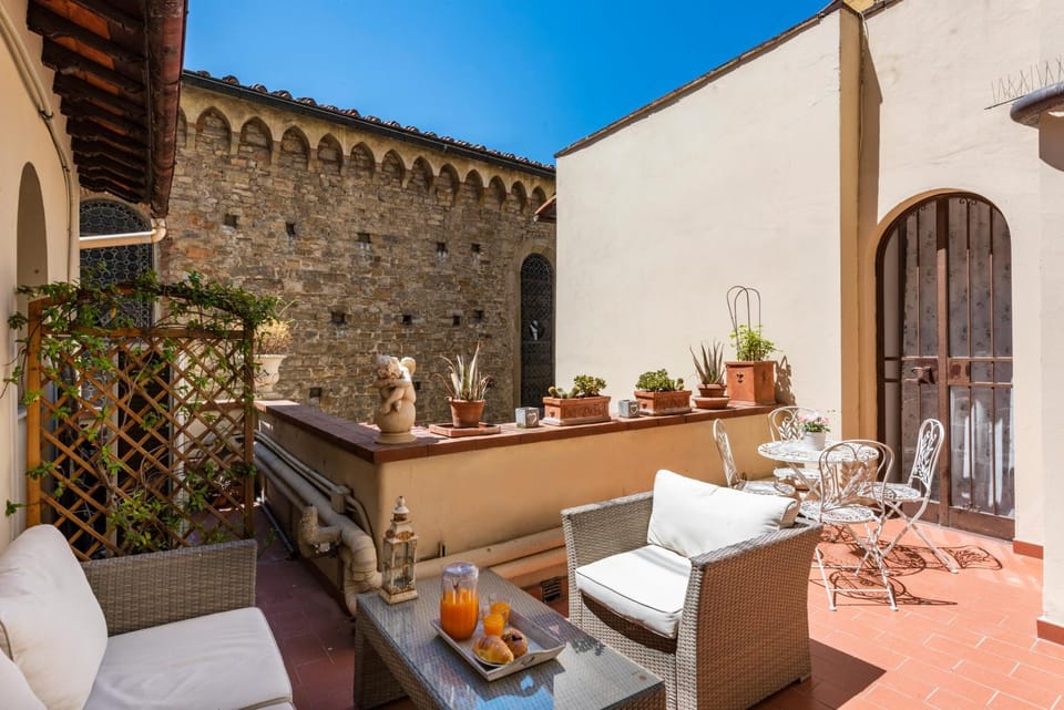 Patio, Balcony/Terrace
