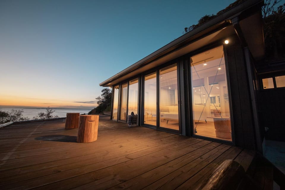 Property building, Natural landscape, Balcony/Terrace, Balcony/Terrace, Sea view, Sunset