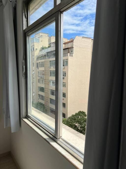 Apto novíssimo - P3 Copacabana Apartment in Rio de Janeiro