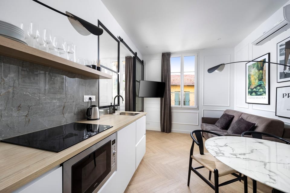 Neighbourhood, Living room, minibar, pet friendly
