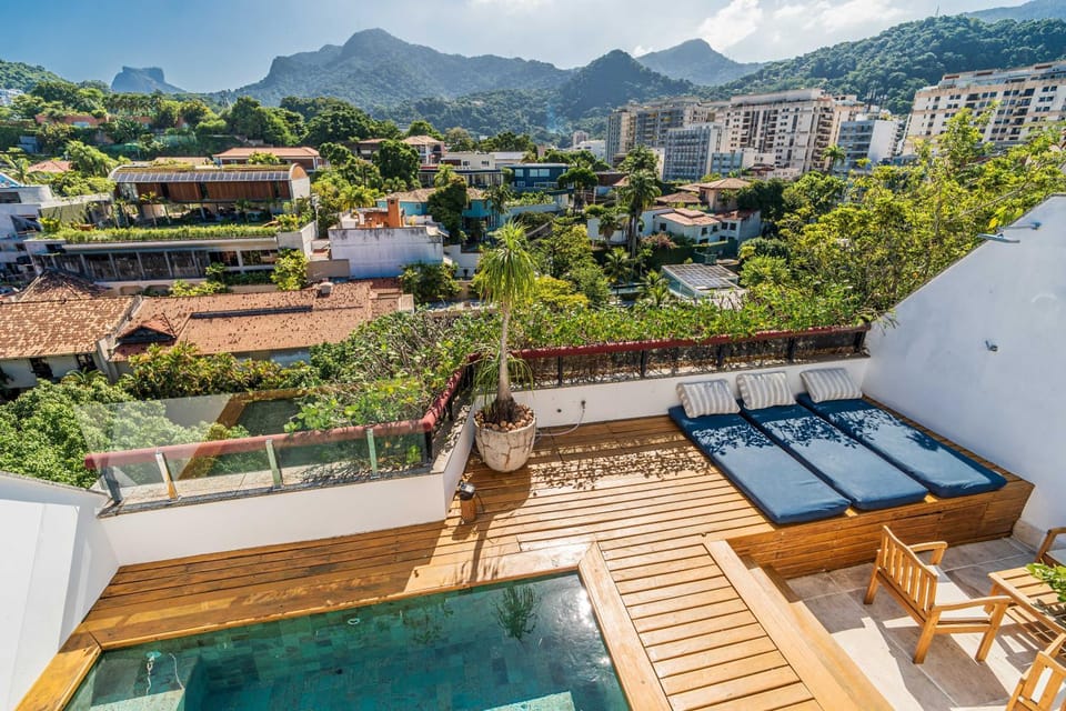 Day, Natural landscape, View (from property/room), Balcony/Terrace, Mountain view, Pool view, Swimming pool, sunbed
