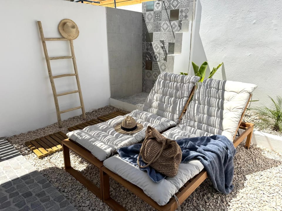 Patio, sunbed