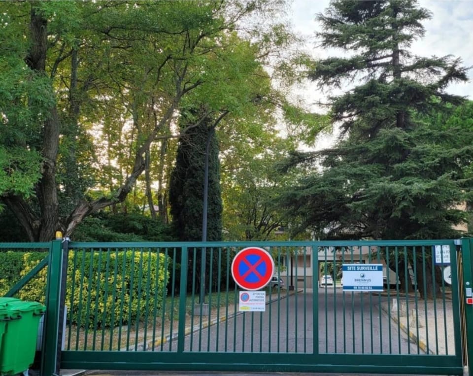 Elégant apparemment 60m2 climatisé Apartment in Avignon