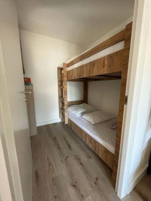 bunk bed