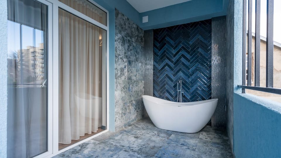 Bathroom, Bath