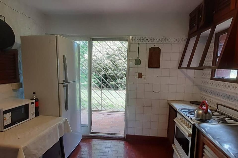 Kitchen or kitchenette, minibar, pet friendly, stove