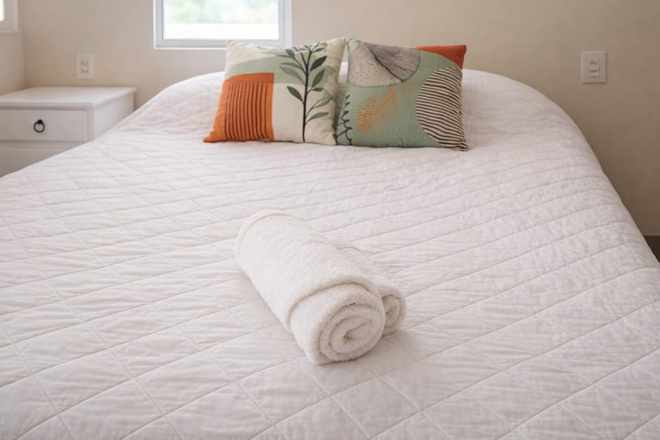 Bed, View (from property/room), Bedroom, internet, towels