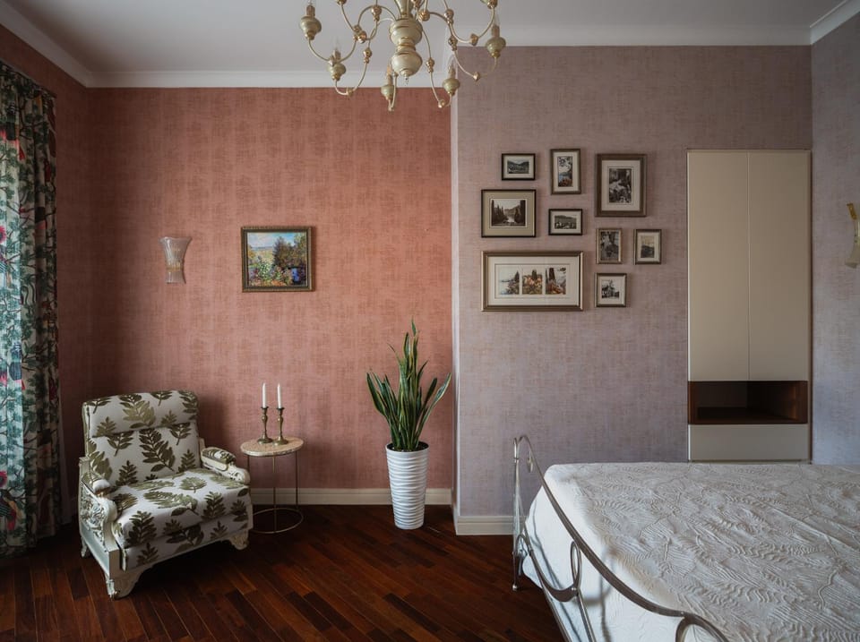 Decorative detail, Bedroom