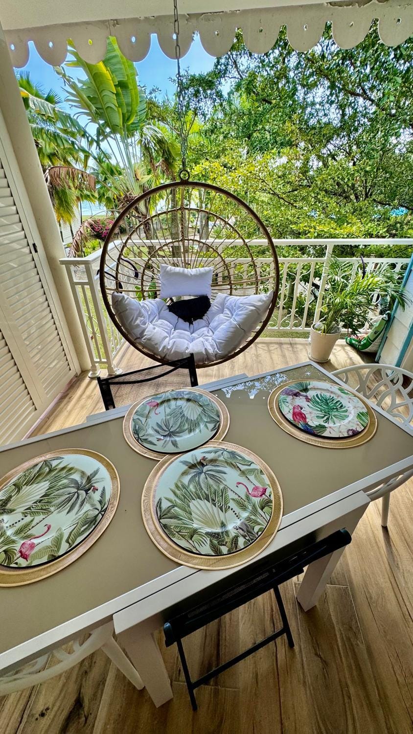 Balcony/Terrace, Dining area