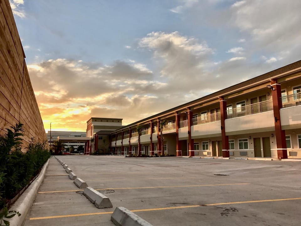 Property building, Sunrise, Parking