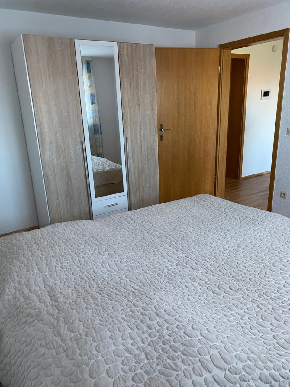 Bed, Photo of the whole room, Bedroom, wardrobe