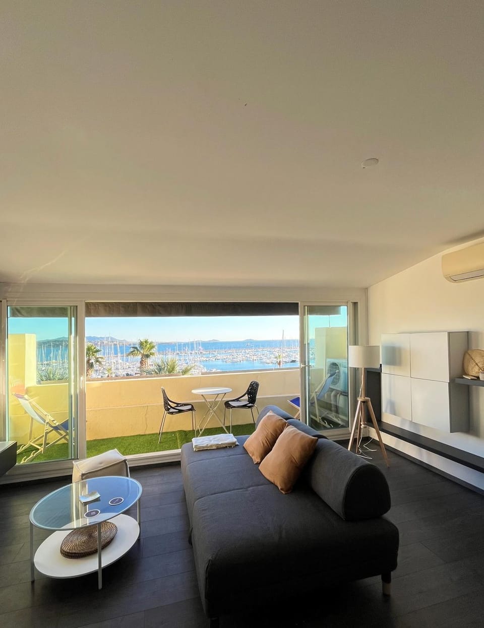 TV and multimedia, View (from property/room), Living room, Seating area