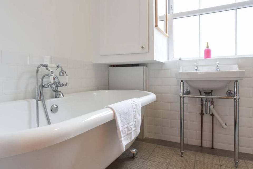 Air Maison - Relaxing Home Near Seafront House in Portsmouth