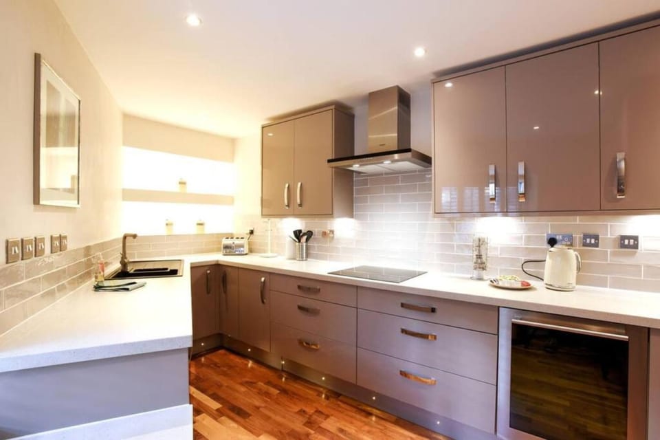 Air Maison - Secluded High End 2 Bedroom in Southsea FREE Parking House in Portsmouth