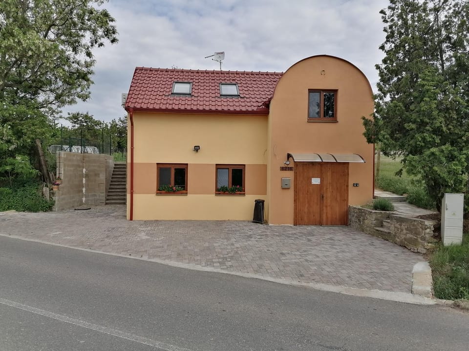 Property building, Parking
