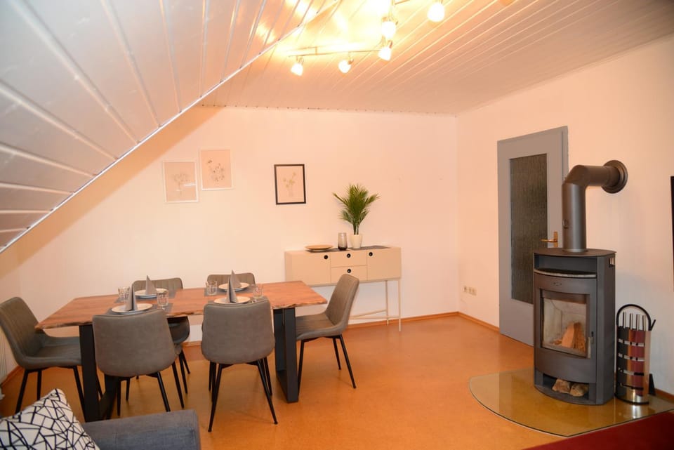 Living room, Dining area