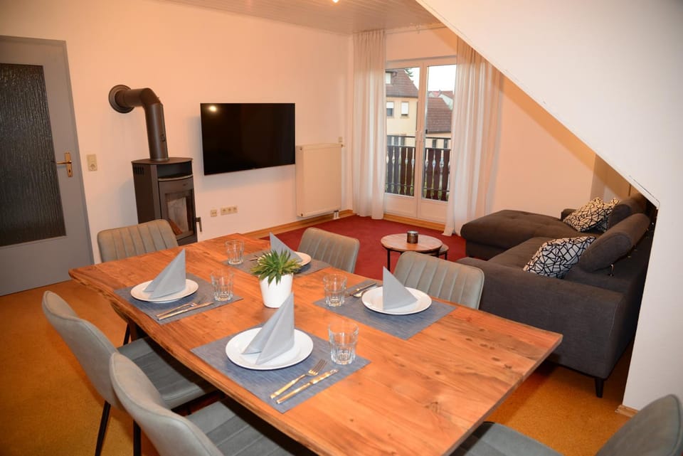 Living room, Dining area