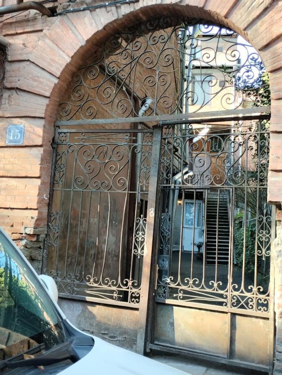 Facade/entrance