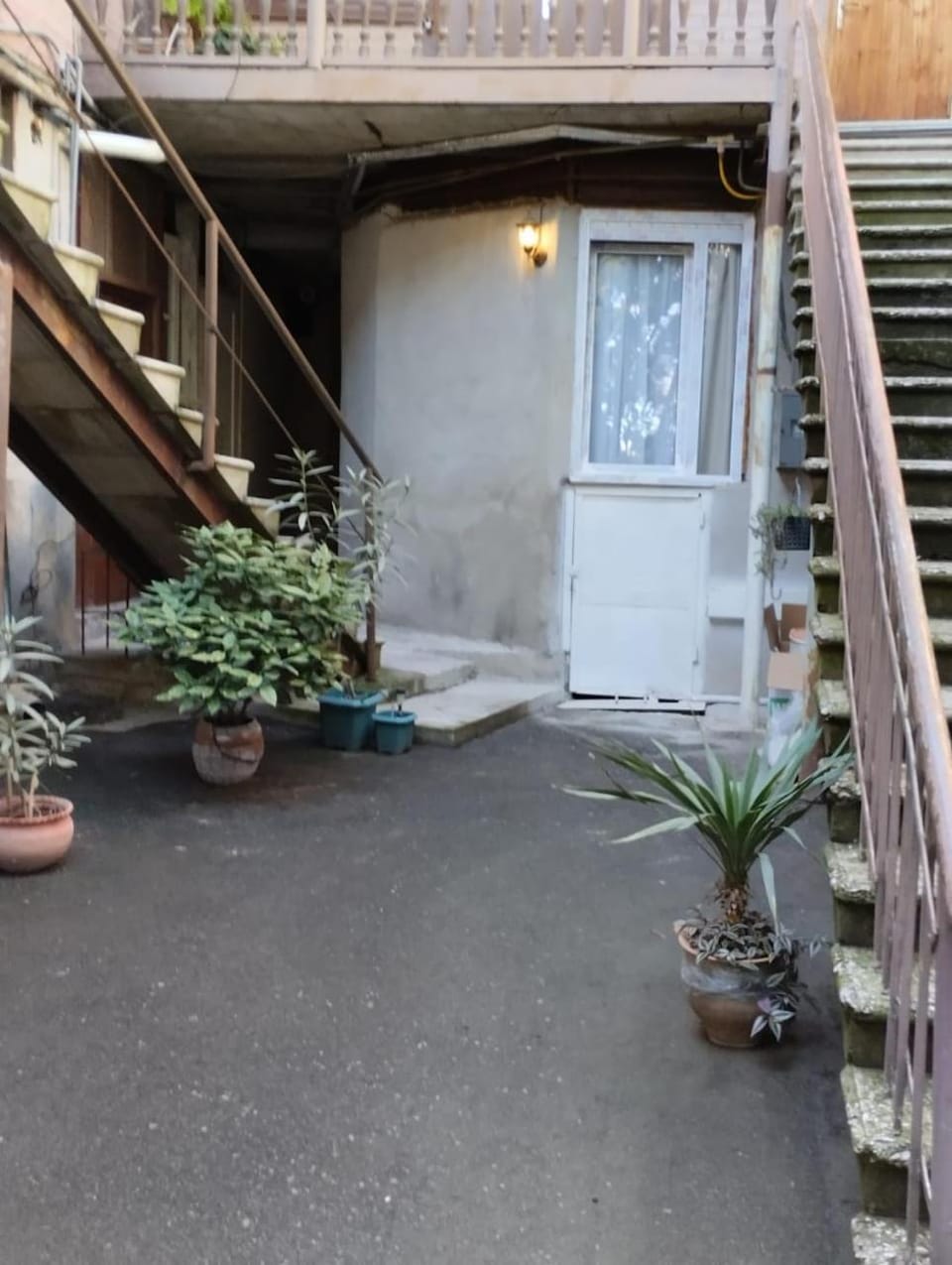 Facade/entrance