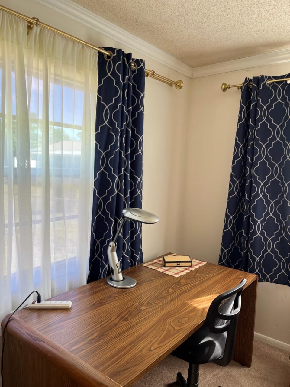 Dining area, hair dresser