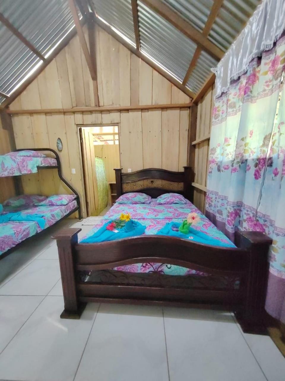 Bed, Photo of the whole room, Bedroom, bunk bed