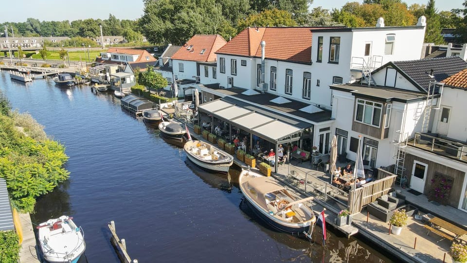 Property building, Restaurant/places to eat