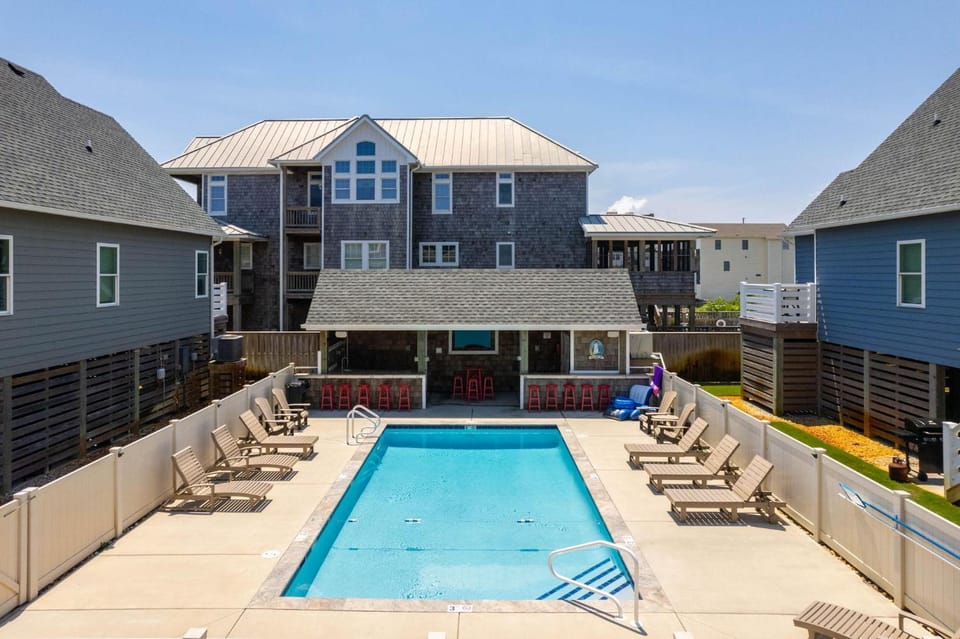 NH387C Oak Island Cottage House in Nags Head