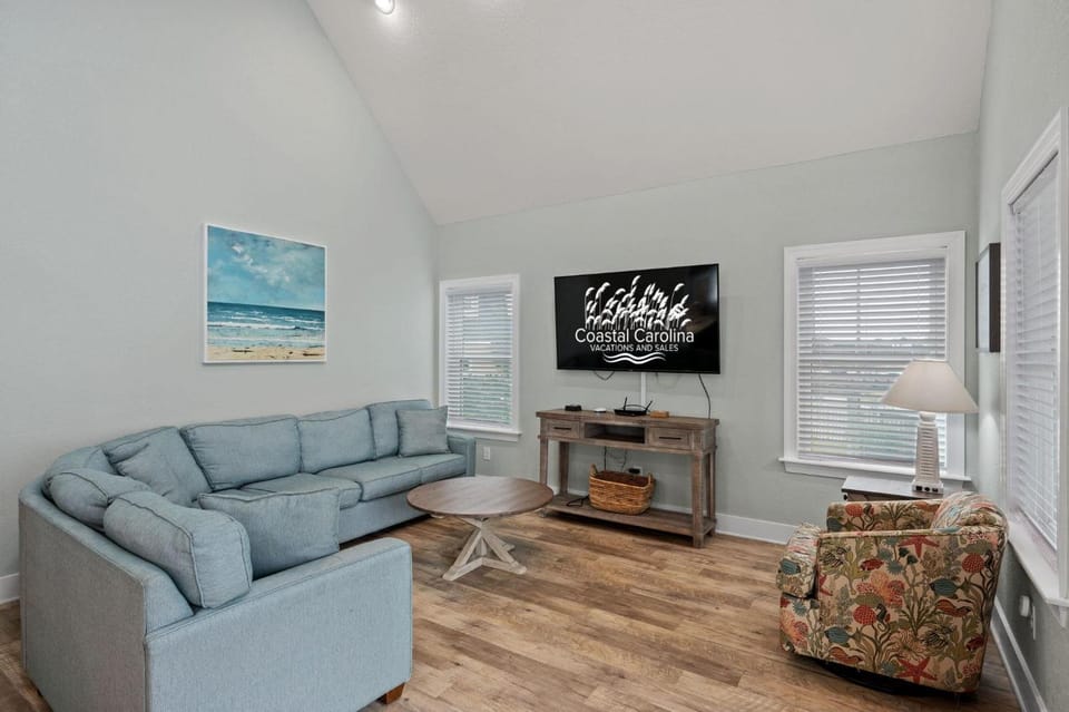 NH387C Oak Island Cottage House in Nags Head