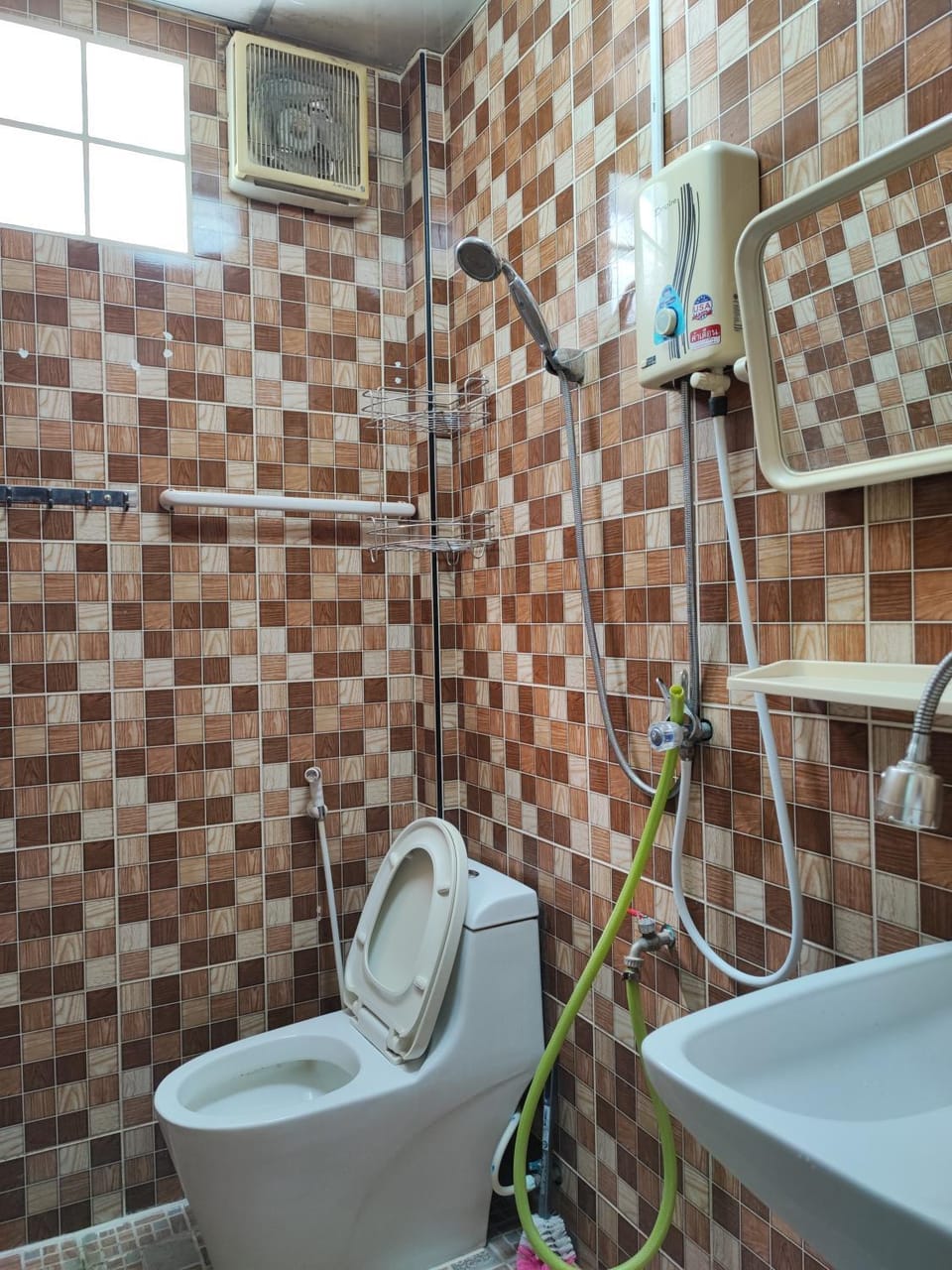 Shower, Toilet, Bathroom