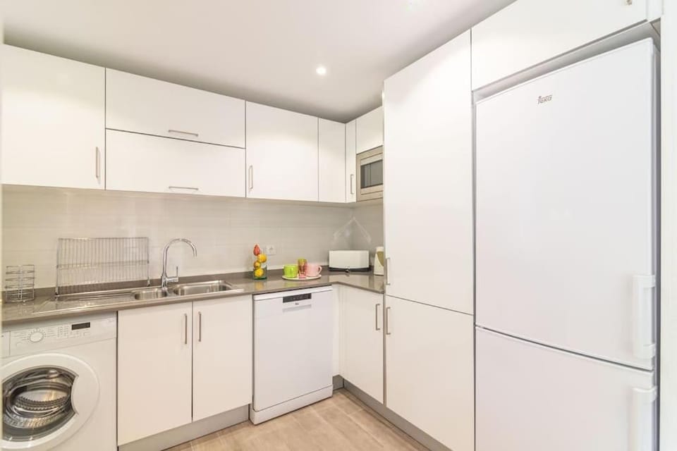 Vilamoura M.M. Sunrise T2 Apartment in Quarteira