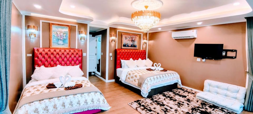 Bed, Photo of the whole room, Bedroom