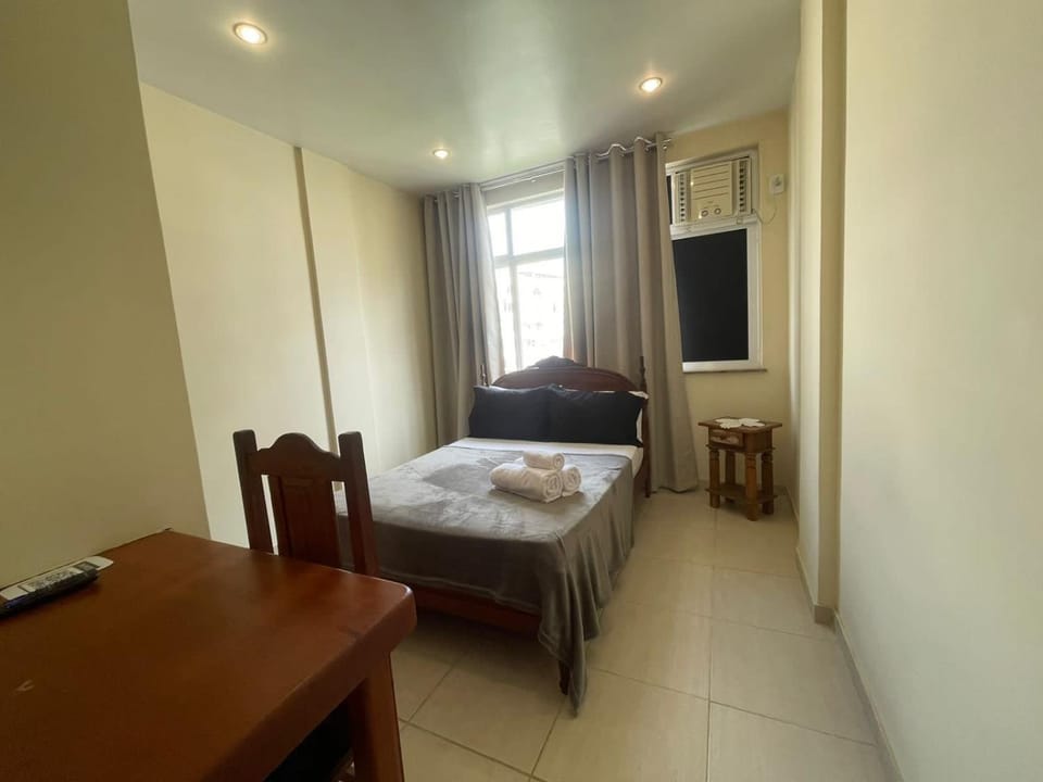 Copacabana Family Haven: 3min to the Shoreline Apartment in Rio de Janeiro