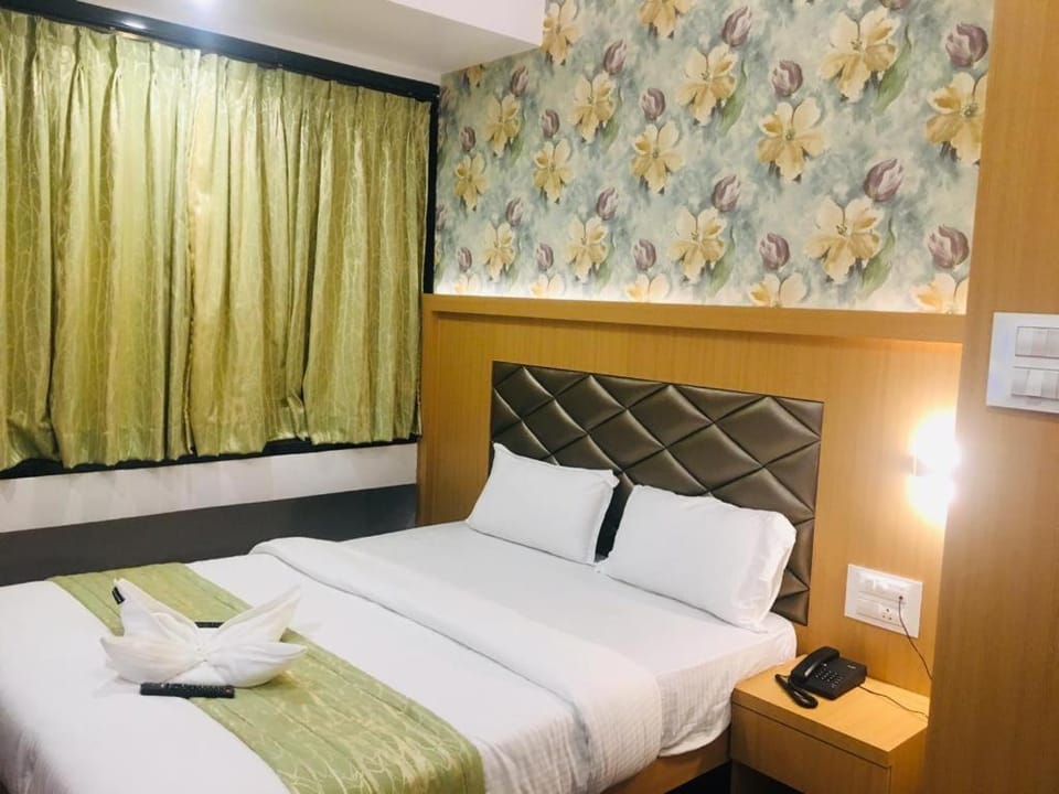 AR By Glitz Hotels Hotel in Thane