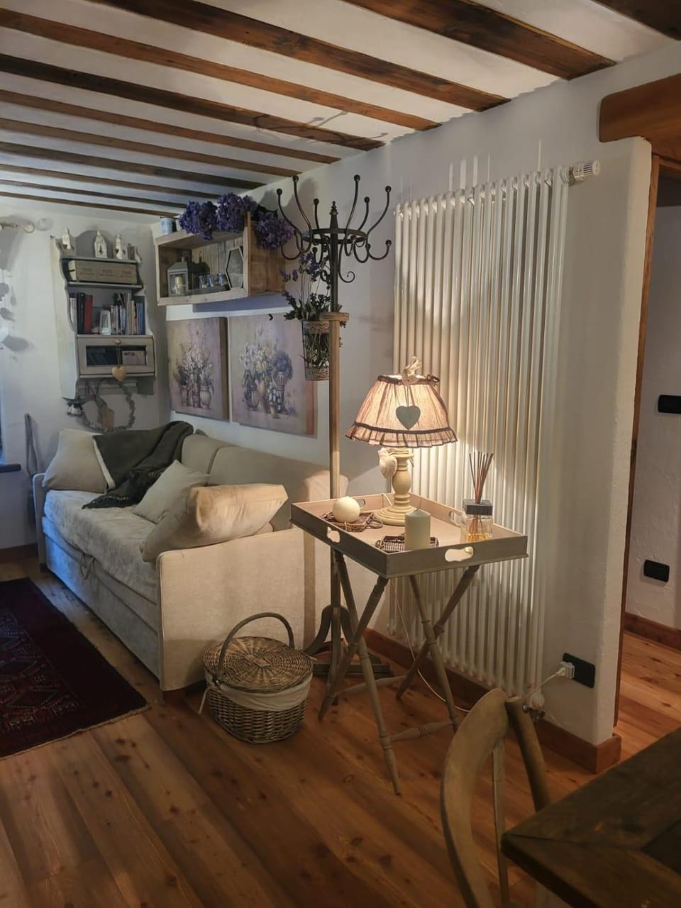Seating area, furniture