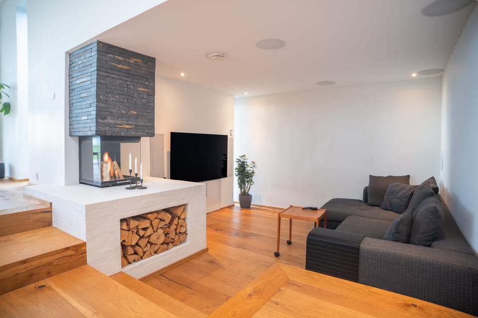 TV and multimedia, fireplace