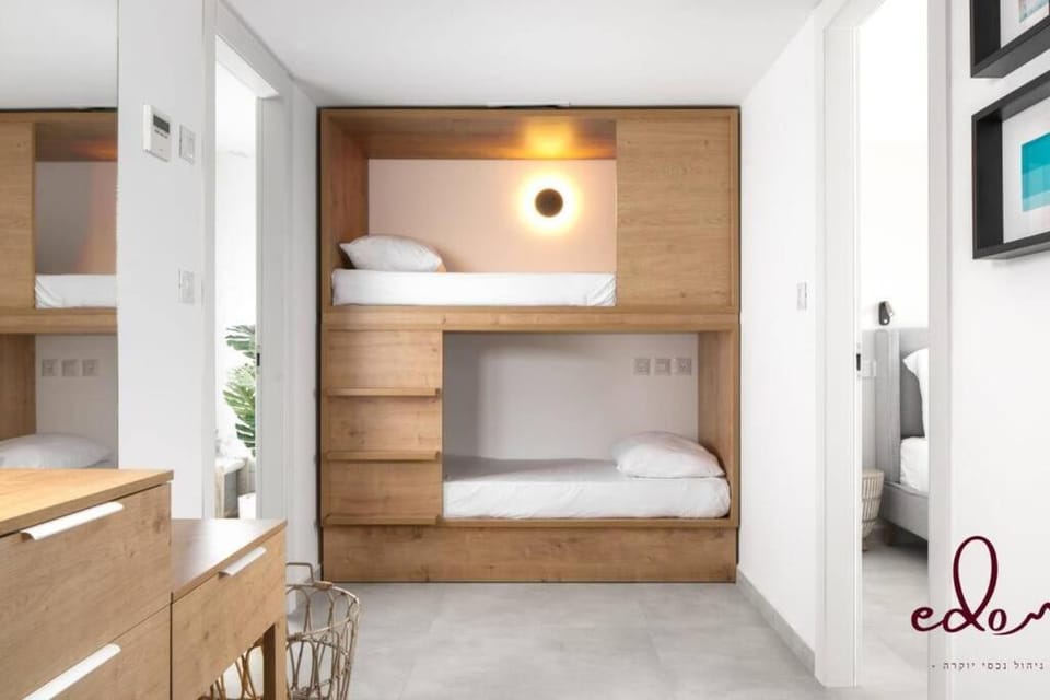 Bed, bunk bed