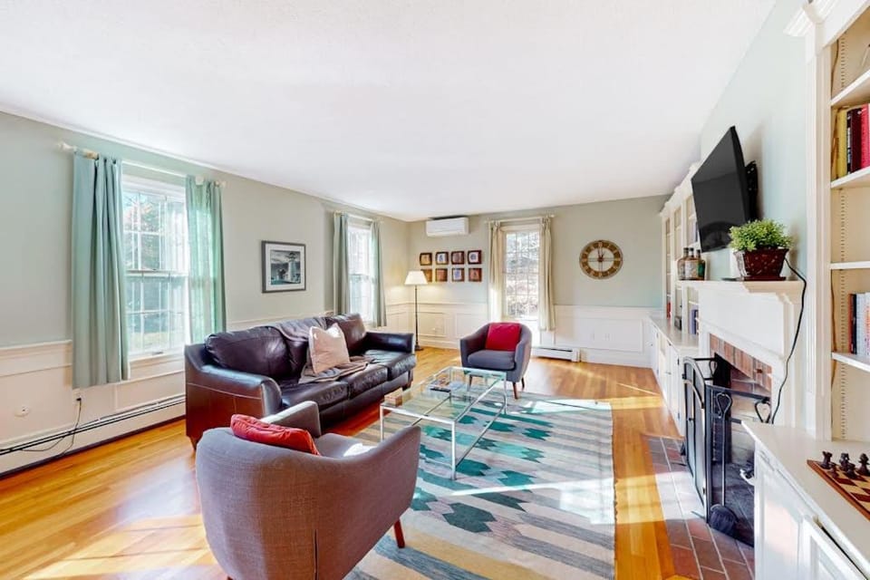 Trails & Beach Getaway House in Falmouth