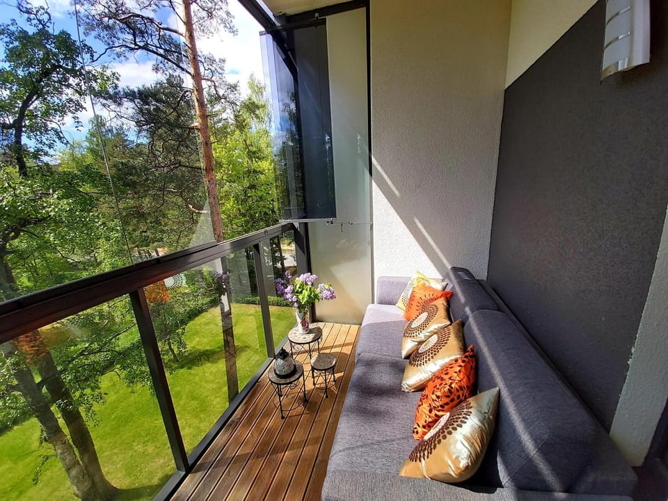 Balcony/Terrace, Garden view