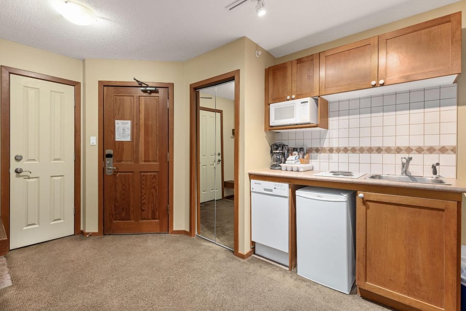 dishwasher, stove, wardrobe
